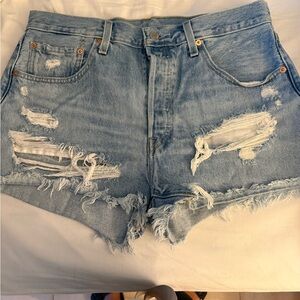 Vintage Levi's Light Blue Distressed High-Rise Jean Shorts 31